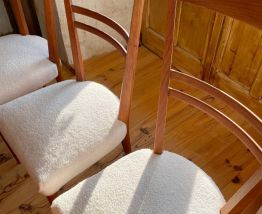 4 chaises scandinaves tissus bouclette