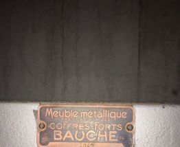 Ancienne armoire métallique de la célèbre marque Bauche