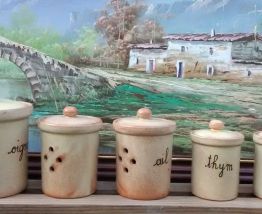 Série de pots de conservation en grès 