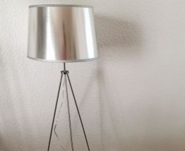 Beau lampadaire vintage H123 cm