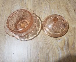 Sucrier / bonbonnière en verre rose Vintage