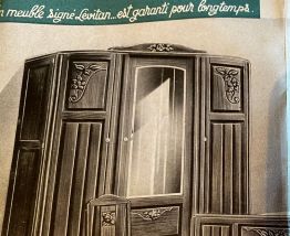 Armoire a trois portes