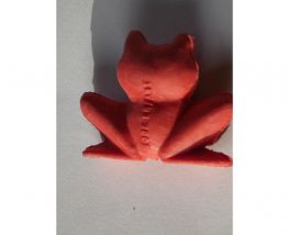 figurine publicitaire Rainett annnées 60 rouge