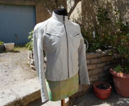 BLOUSON CUIR BLANC MARQUE PEAUX ET CUIRS T 36-38 quasi neuf 