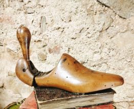 Décoration embauchoir livres