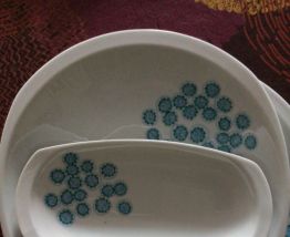 Service de vaisselle années 1970 en porcelaine de Limoges 