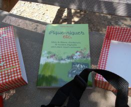 BOITE PIQUE NIQUE LIVRE MARIE RAMEAU  ET SAC ISOTHERME