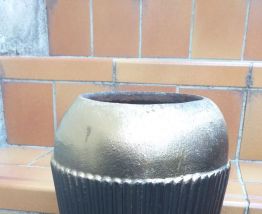 BEAU VASE A FLEURS VINTAGE  METAL1930