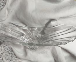 JOLIE COUPE A FRUIT EN CRISTAL ART DECO