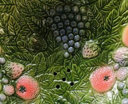 EGOUTTOIR A FRUITS EN BARBOTINE