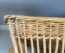 Panier à linge en osier tressé