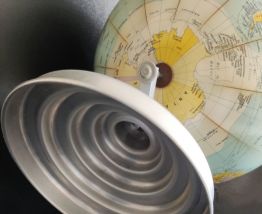 globe terrestre vintage