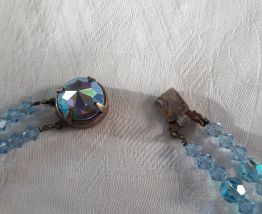 Collier perles facettées bleu vintage