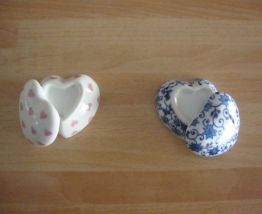 2 boites à pilules en céramique