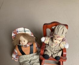 2 mini poupées têtes en porcelaine