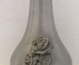 Vase soliflore en étain 