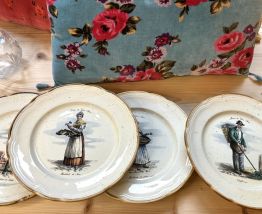 4 Assiettes vintage "Métiers du Vieux Paris"