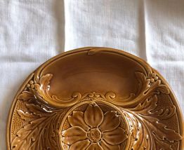 Service Majolica à artichaut en Barbotine