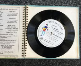 Disque livre «  la belle et le clochard » de W.Disney 