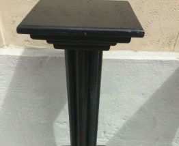 paire Colonne en marbre noir fait entièrement à la main sur 