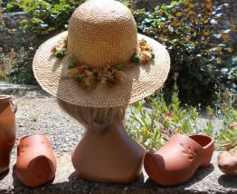 CHAPEAU CAPELINE DE PAILLE VERITABLE T 57-58 FLEURS SECHEES