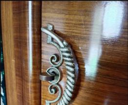 ARMOIRE EN MOIS MASSIF VINTAGE ANNEE1950 