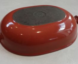 Le creuset plat fonte émaillé 