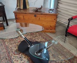 Table basse avec plateau en verre pivotants