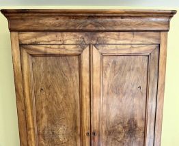 ARMOIRE