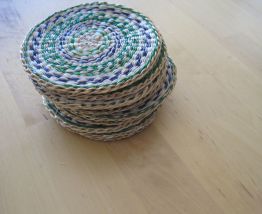plateaux de 12 dessous de verres en rafia