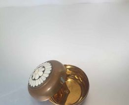 Mignonne petite boîte vintage