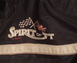 BLOUSON EN CUIR MOTO