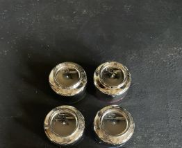 6 petits coquetiers aux couleurs vives