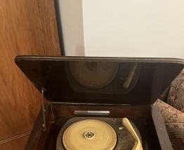 Radio tourne disque Telefunken 