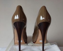 975B* Casadei - escarpins coco cuie verni (p 40)