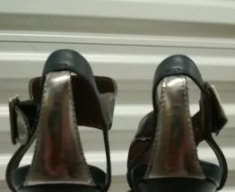 372A* Buffalo - sandales cuir bleues et argent (38)