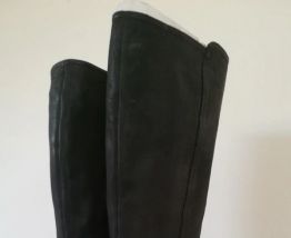 766A* très jolies bottes noires cuir (38)