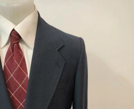 Merveilleuse veste bleu marine