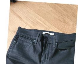 Levi's slimming straight noir W27L30