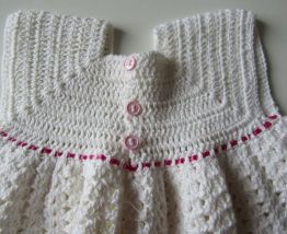 Robe au crochet pour bébé de 1/2 ans
