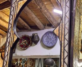 Grand miroir de sol marocain vintage