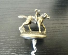 TIRE BOUCHON JOCKEY