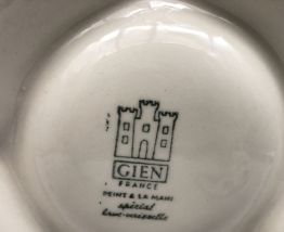 6 Assiettes à fondue Bourguignonne estampillées « Gien »