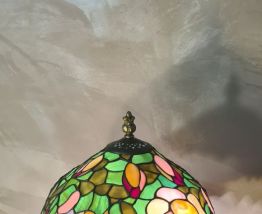 lampe bronze  ancienne et abat jour verre vitrail style tiff