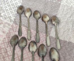 10 petites cuillères argent