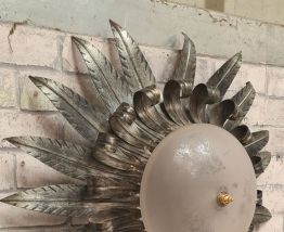  plafonnier ,applique soleil feuilles fer forgé  1970   tres