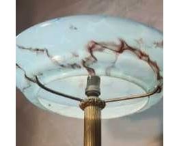 lampe bronze  et laiton art deco  opaline marbré  45x30 av n
