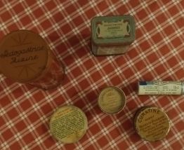 Anciennes boîtes de médicaments  (lot de 10)