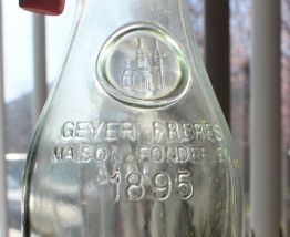 2 BOUTEILLES MARQUE GEYER FRERES 1895