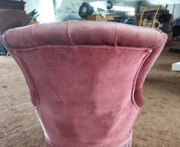 Fauteuil crapaud de style Napoléon 3 en velours